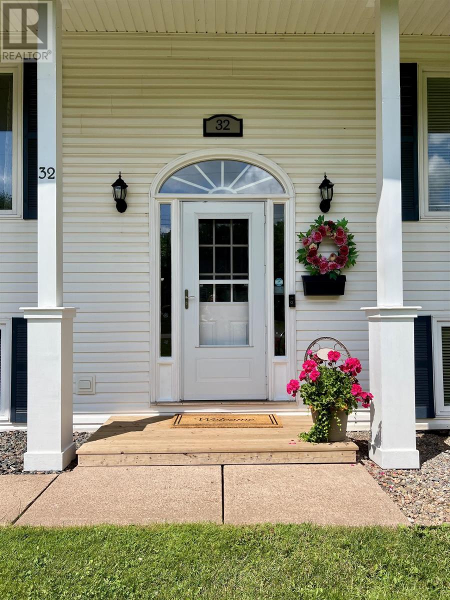 32 Celtic Lane, Stratford, Prince Edward Island  C1B 1L1 - Photo 2 - 202516657