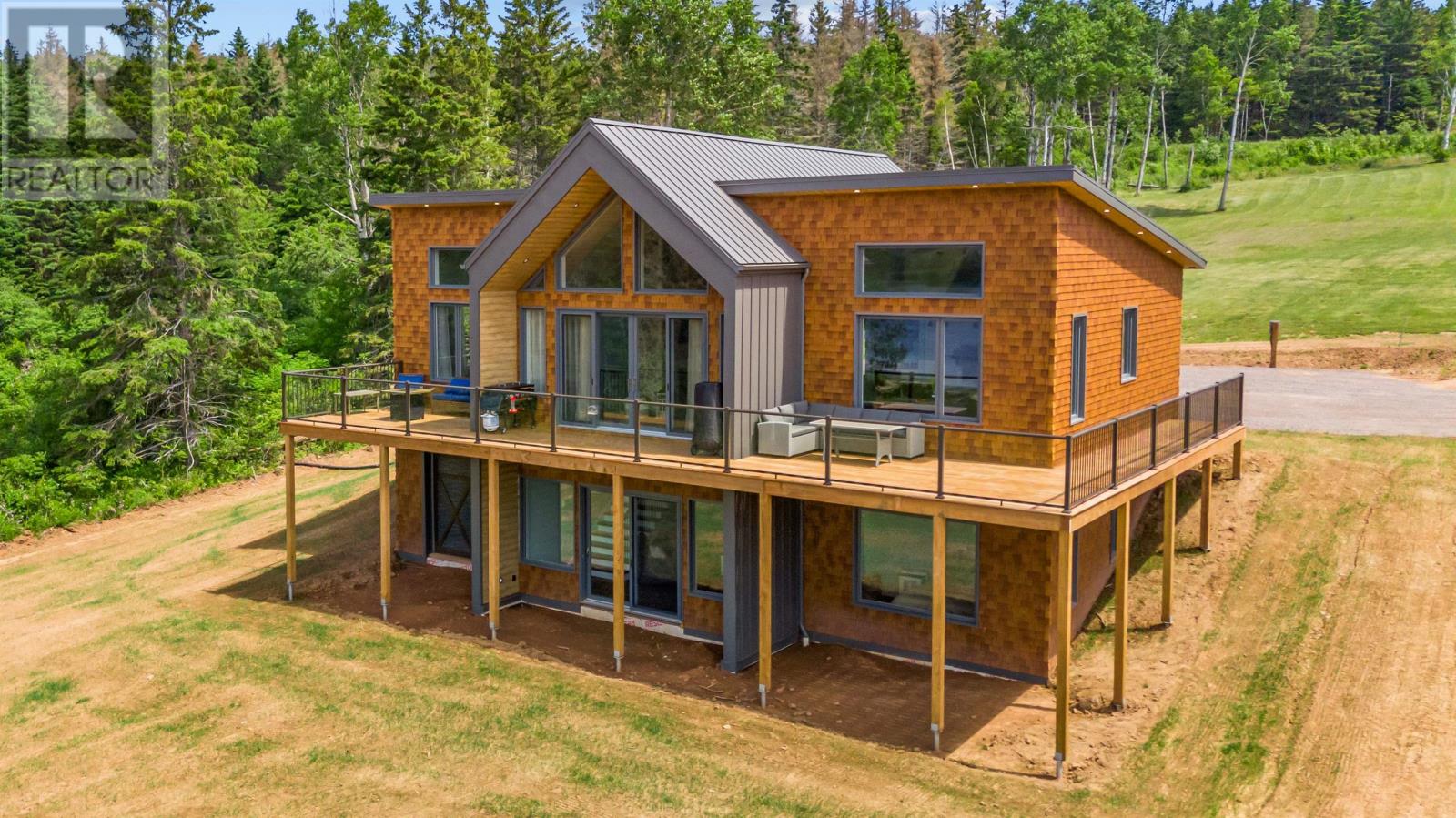 40 Meadowlands Road, Stanley Bridge, Prince Edward Island  C0A 1N0 - Photo 1 - 202516672
