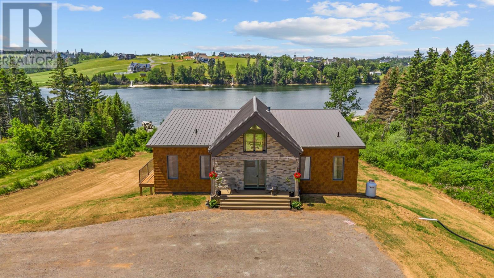 40 Meadowlands Road, Stanley Bridge, Prince Edward Island  C0A 1N0 - Photo 3 - 202516672