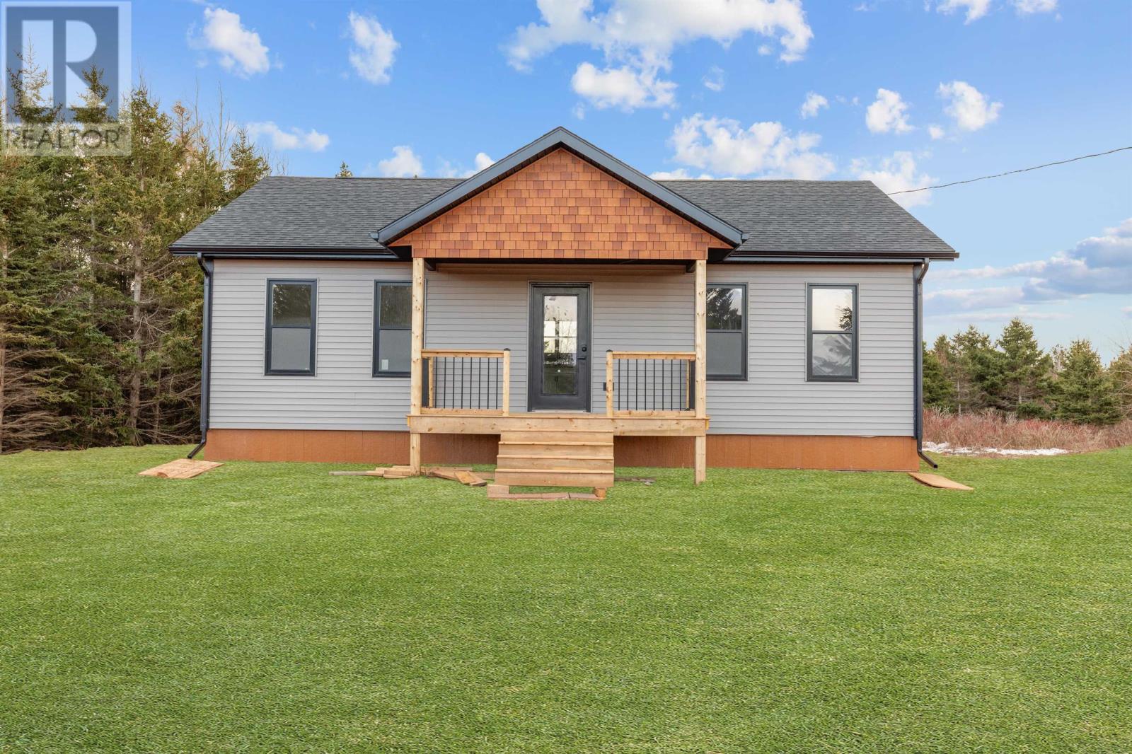43 Simmions Crescent, Chelton, Prince Edward Island  C0B 1A0 - Photo 1 - 202516687