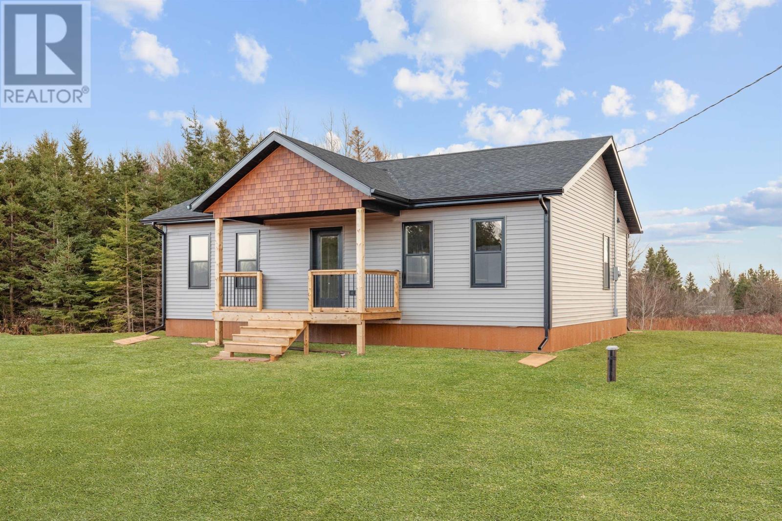 43 Simmions Crescent, Chelton, Prince Edward Island  C0B 1A0 - Photo 2 - 202516687