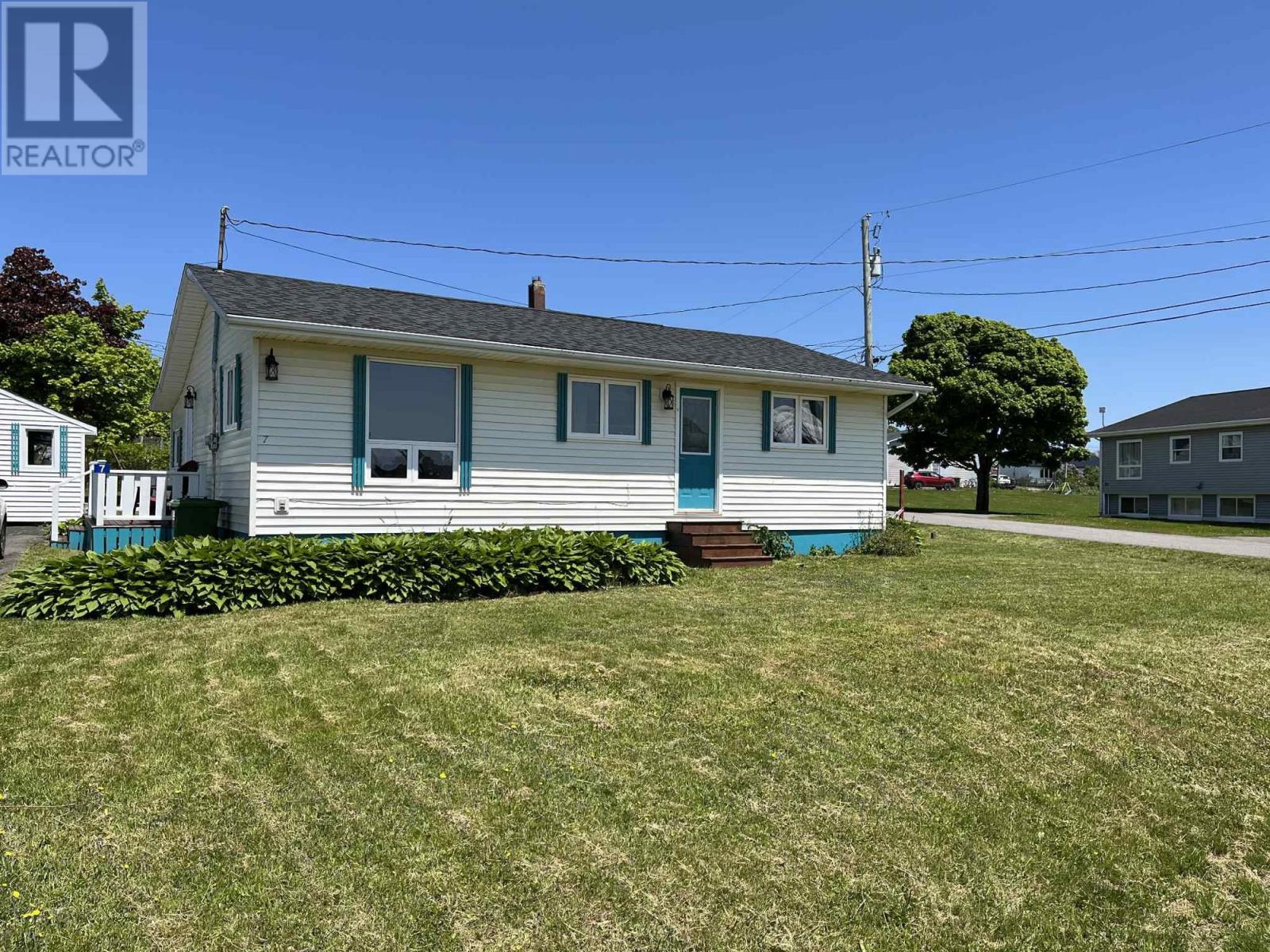 7 Colville Street, Souris, Prince Edward Island  C0A 2B0 - Photo 1 - 202516692