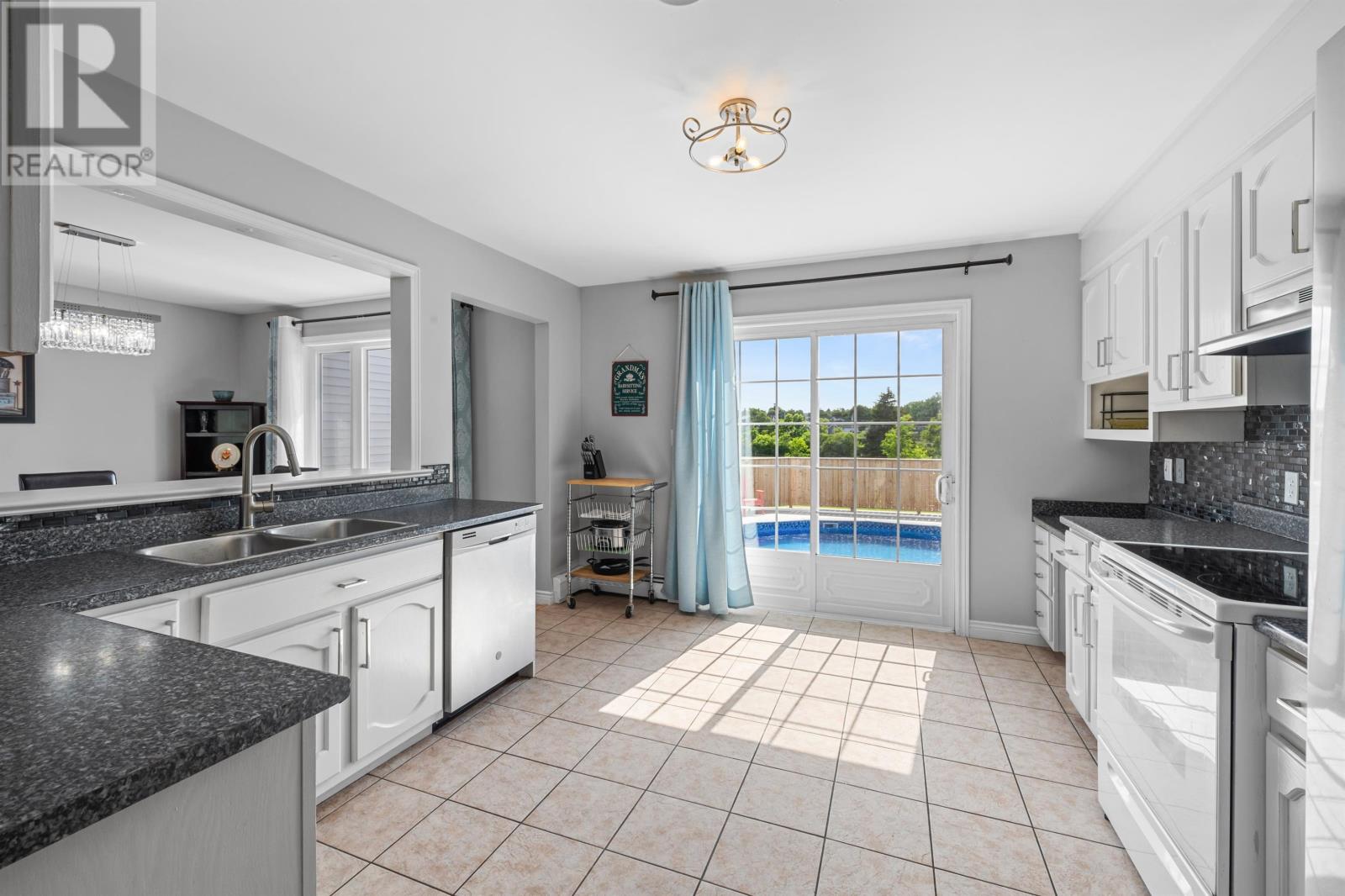 41 Massey Drive, Charlottetown, Prince Edward Island  C1E 1R5 - Photo 10 - 202517594