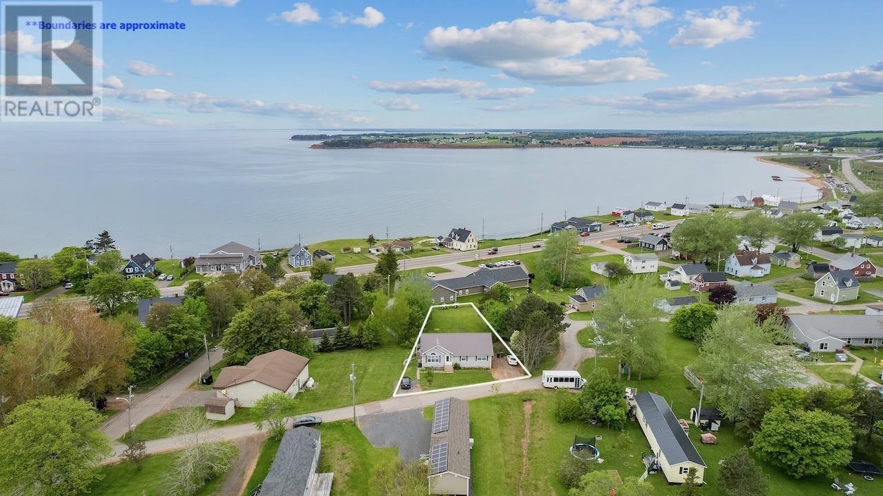 7 Spring Street, Souris, Prince Edward Island  C0A 2B0 - Photo 1 - 202517682