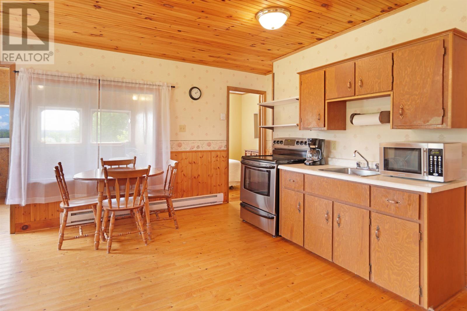 Cottage 5 237 Kayes Road, Deroma Waterfront Cottages, Georgetown Royalty, Prince Edward Island  C0A 1L0 - Photo 15 - 202517686