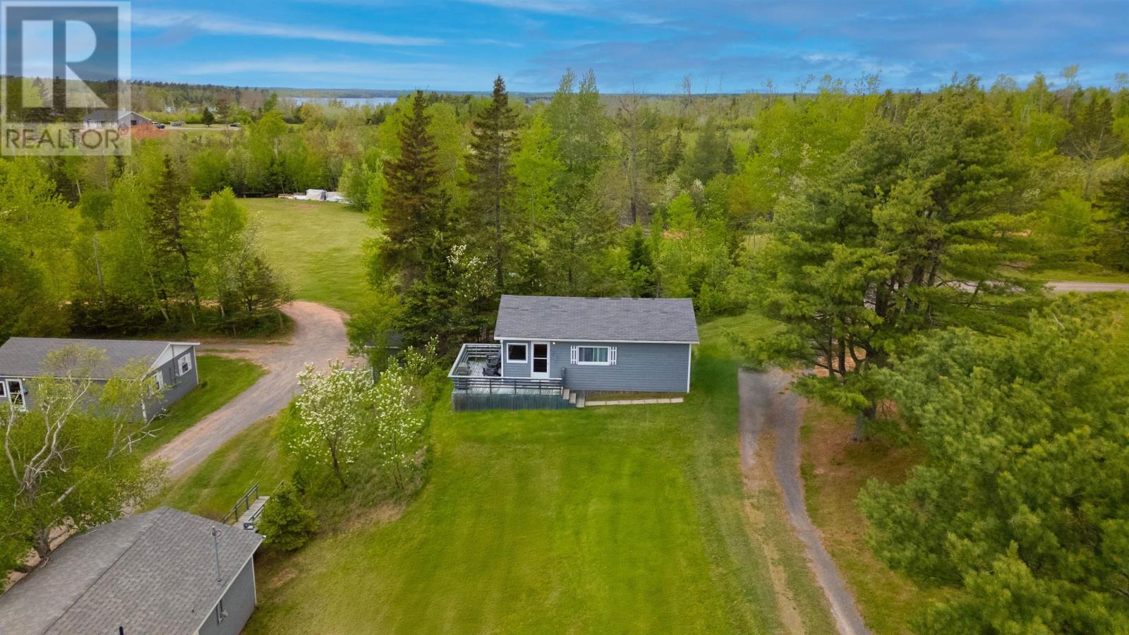 Cottage 5 237 Kayes Road, Deroma Waterfront Cottages, Georgetown Royalty, Prince Edward Island  C0A 1L0 - Photo 5 - 202517686