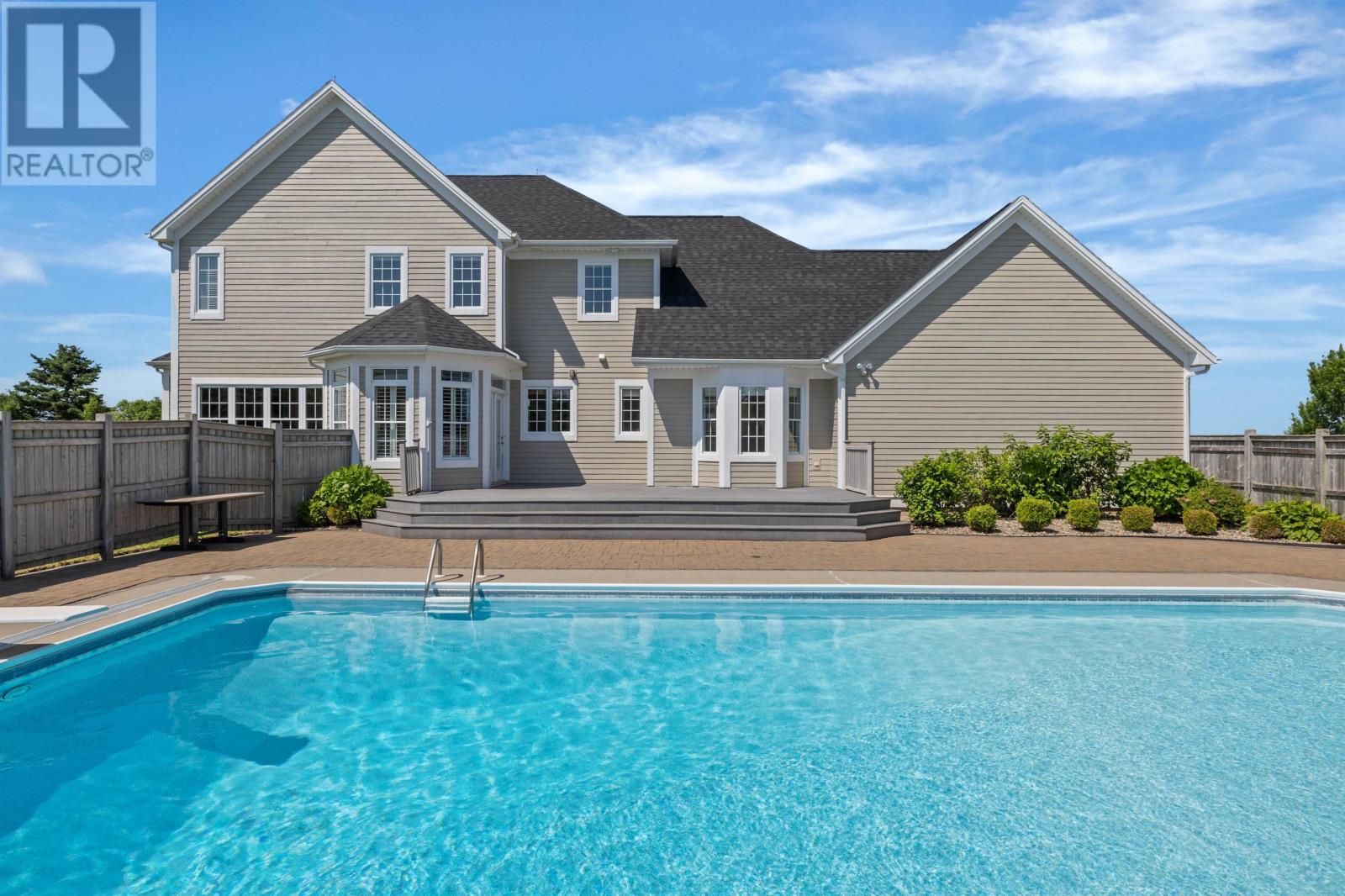 10 Galway Court, Stratford, Prince Edward Island  C1B 1P2 - Photo 2 - 202517746