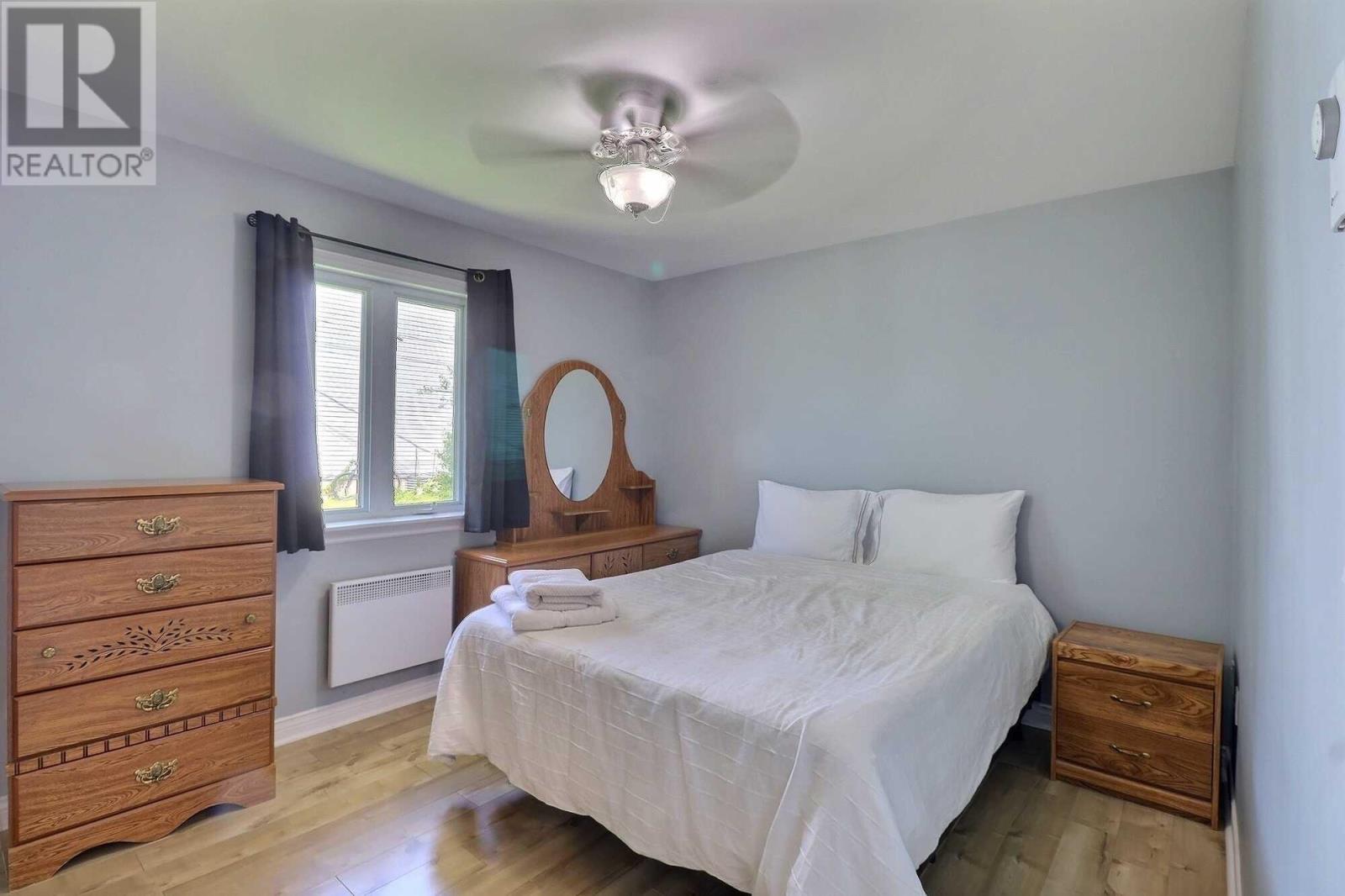 15-17 Cornwall Road, Cornwall, Prince Edward Island  C0A 1H0 - Photo 5 - 202517926