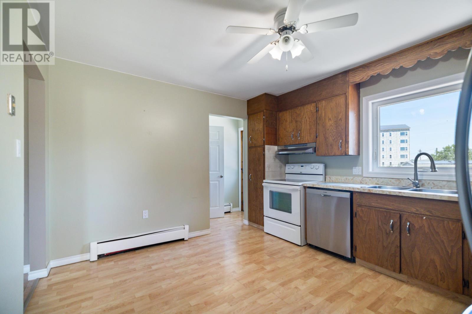 53 Windymere Drive, Charlottetown, Prince Edward Island  C1E 1V2 - Photo 13 - 202518073