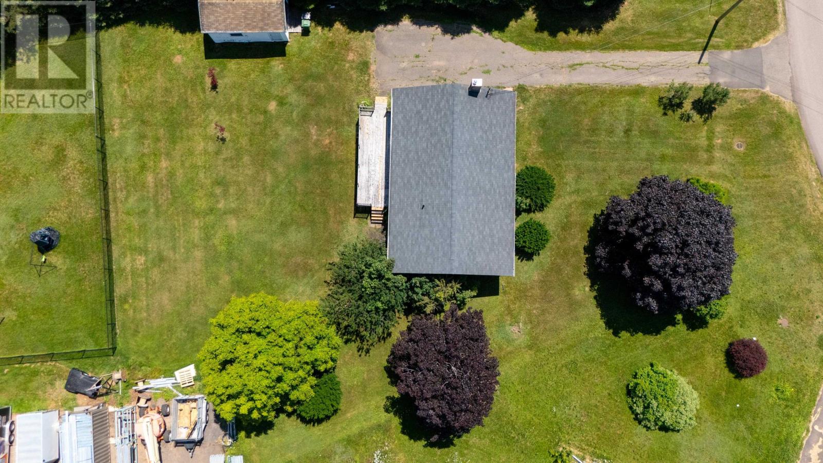 53 Windymere Drive, Charlottetown, Prince Edward Island  C1E 1V2 - Photo 4 - 202518073