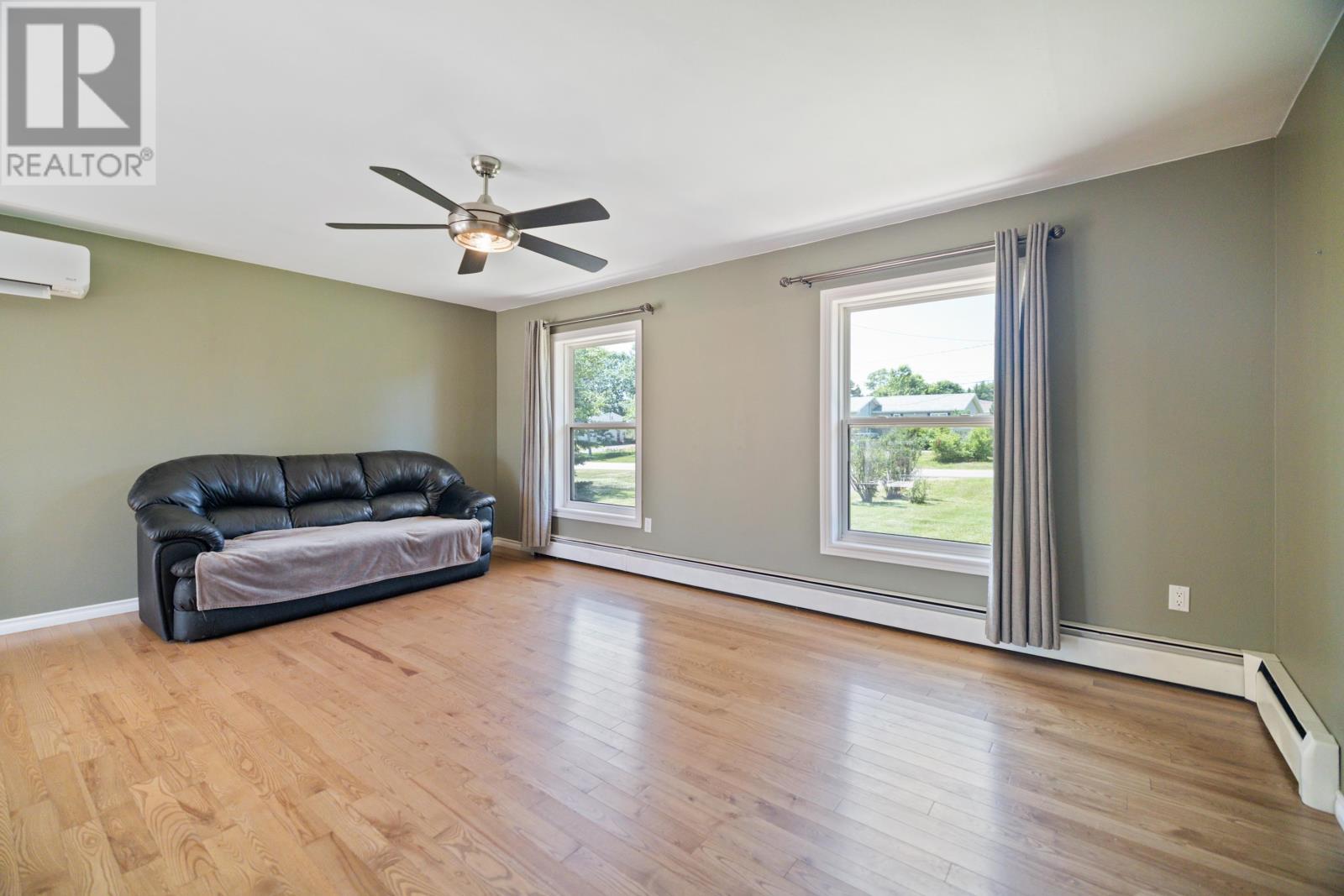 53 Windymere Drive, Charlottetown, Prince Edward Island  C1E 1V2 - Photo 8 - 202518073