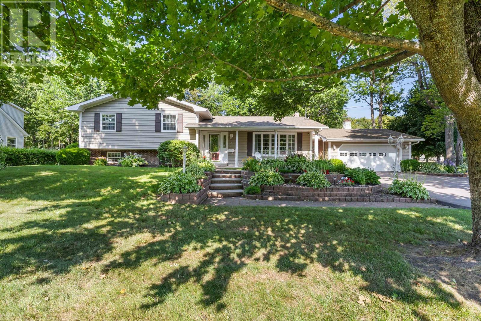6 Maple Grove Avenue, Charlottetown, Prince Edward Island  C1E 1L5 - Photo 3 - 202518193