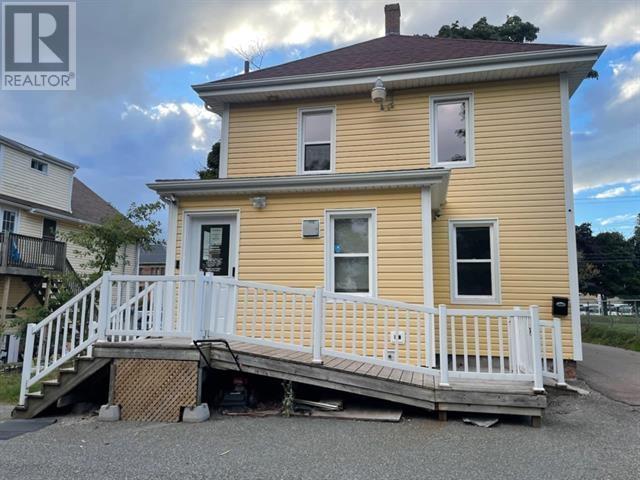 142 Longworth, Charlottetown, Prince Edward Island  C1A 5B3 - Photo 1 - 202518236
