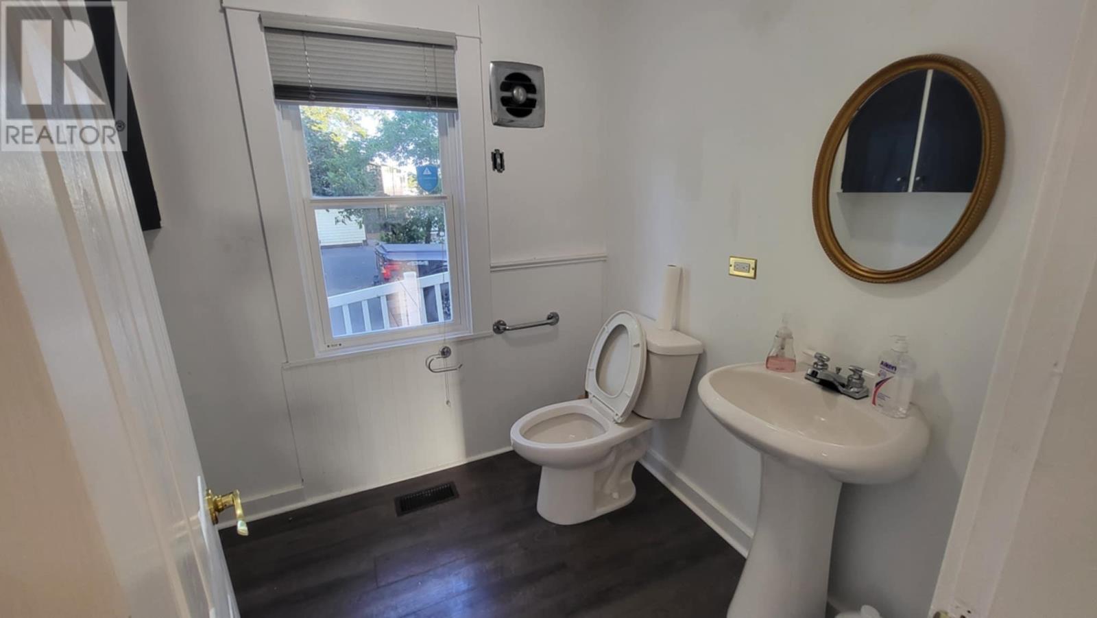 142 Longworth, Charlottetown, Prince Edward Island  C1A 5B3 - Photo 12 - 202518236