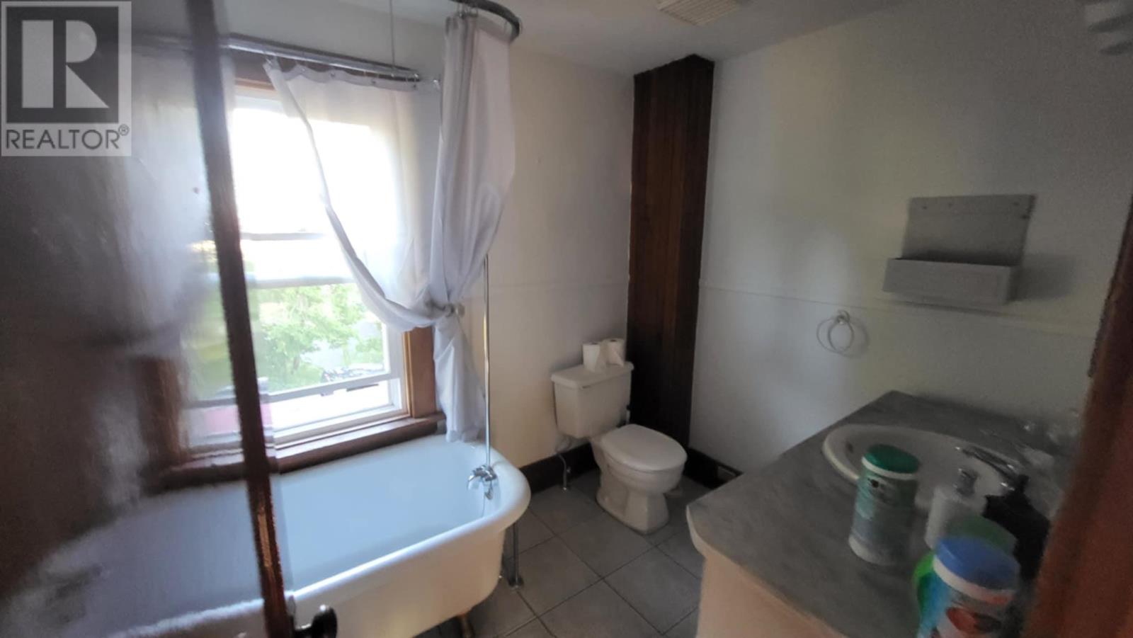 142 Longworth, Charlottetown, Prince Edward Island  C1A 5B3 - Photo 16 - 202518236