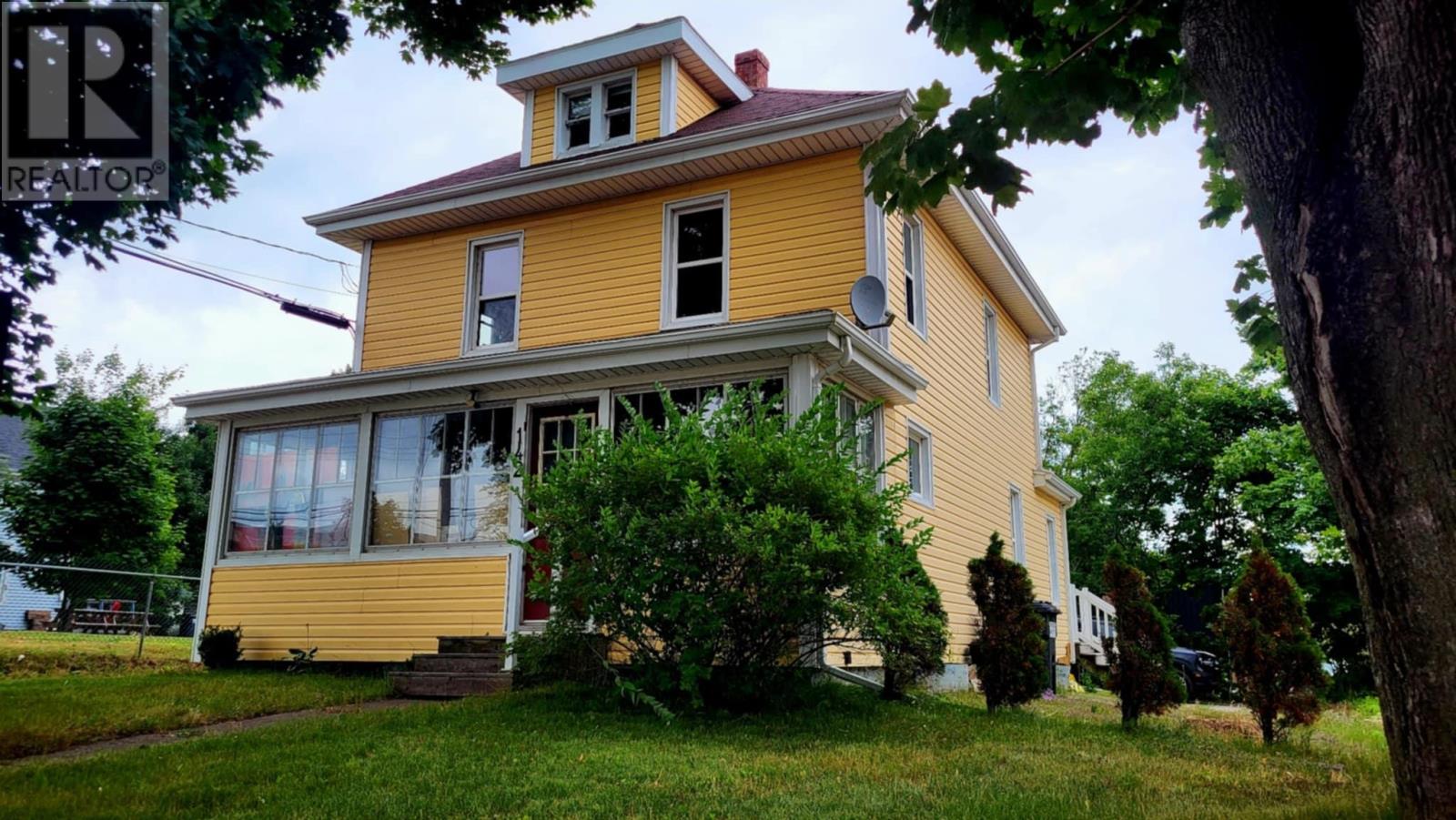142 Longworth, Charlottetown, Prince Edward Island  C1A 5B3 - Photo 2 - 202518236