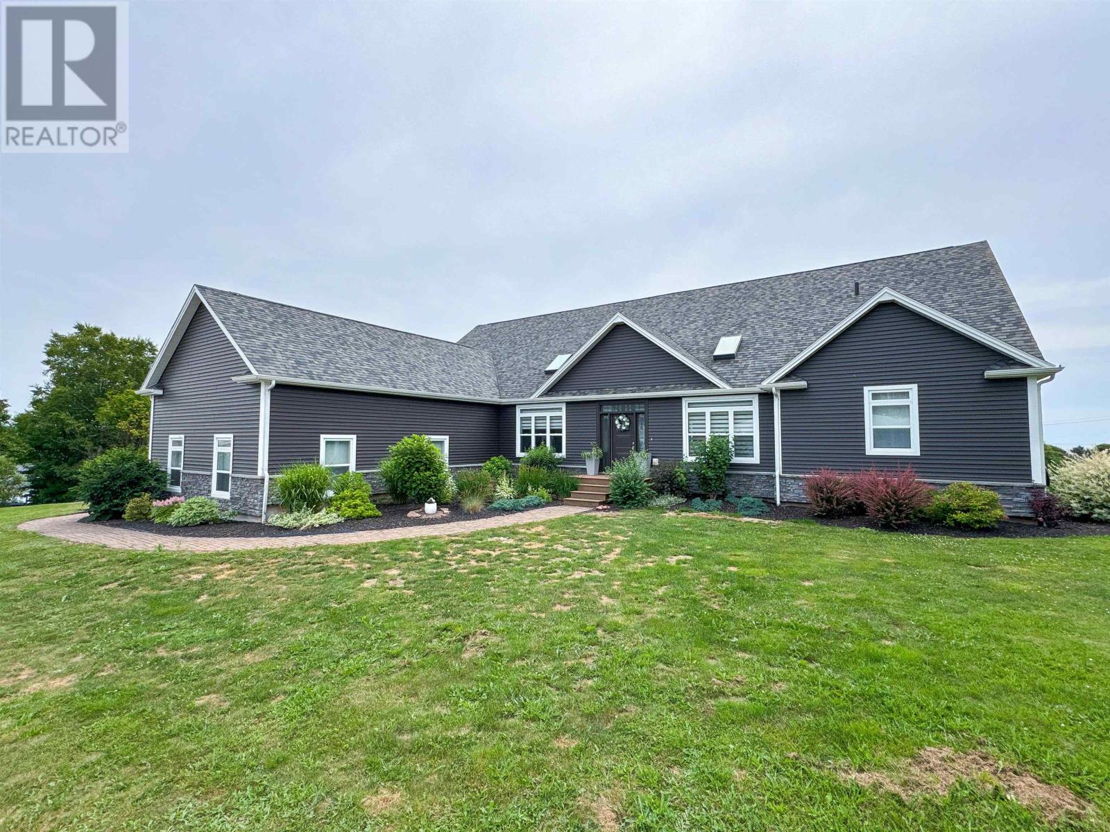 23 Paget & Keppoch Lot Crescent, Stratford, Prince Edward Island  C1B 0E3 - Photo 5 - 202518250