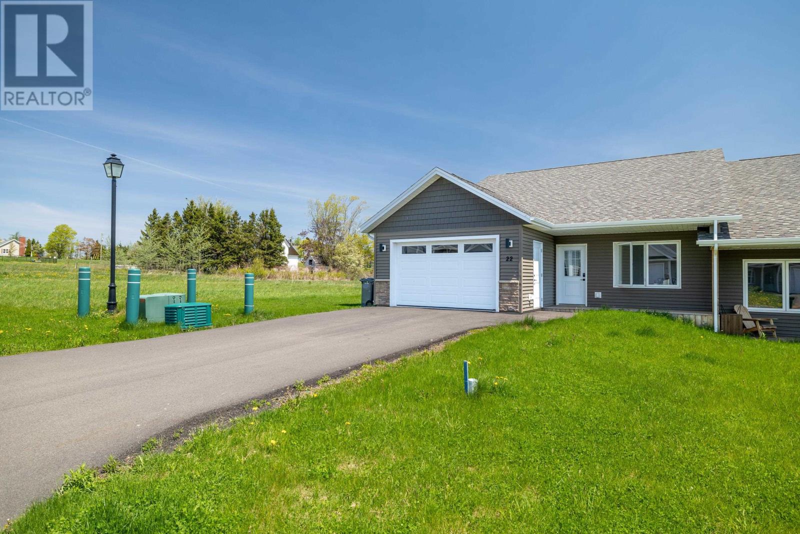 22 Beech Hill Avenue, East Royalty, Prince Edward Island  C1C 0S4 - Photo 3 - 202518396