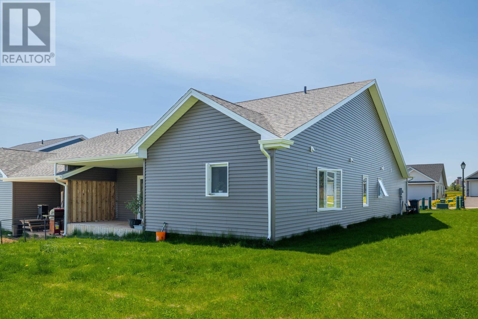 22 Beech Hill Avenue, East Royalty, Prince Edward Island  C1C 0S4 - Photo 4 - 202518396