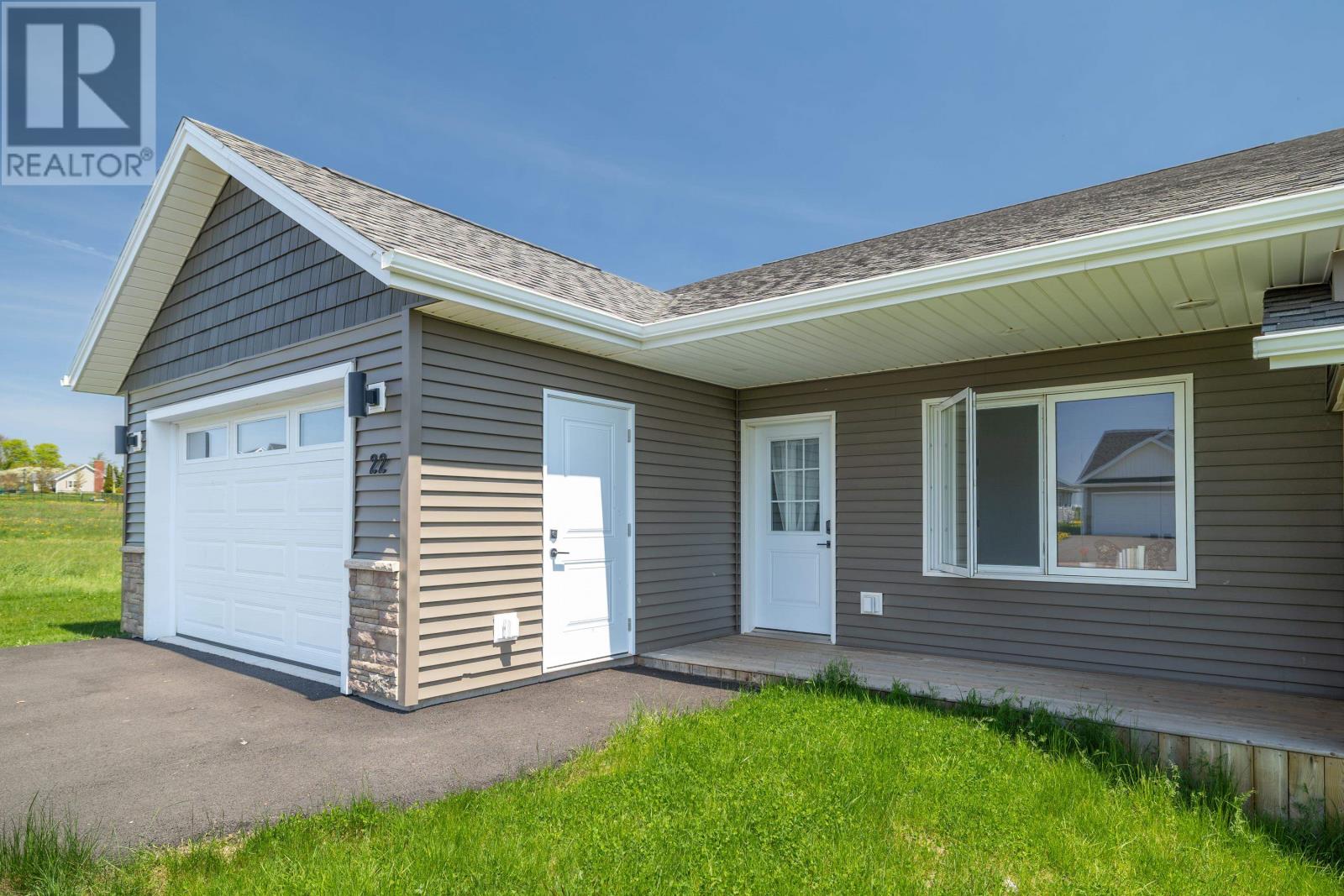 22 Beech Hill Avenue, East Royalty, Prince Edward Island  C1C 0S4 - Photo 6 - 202518396