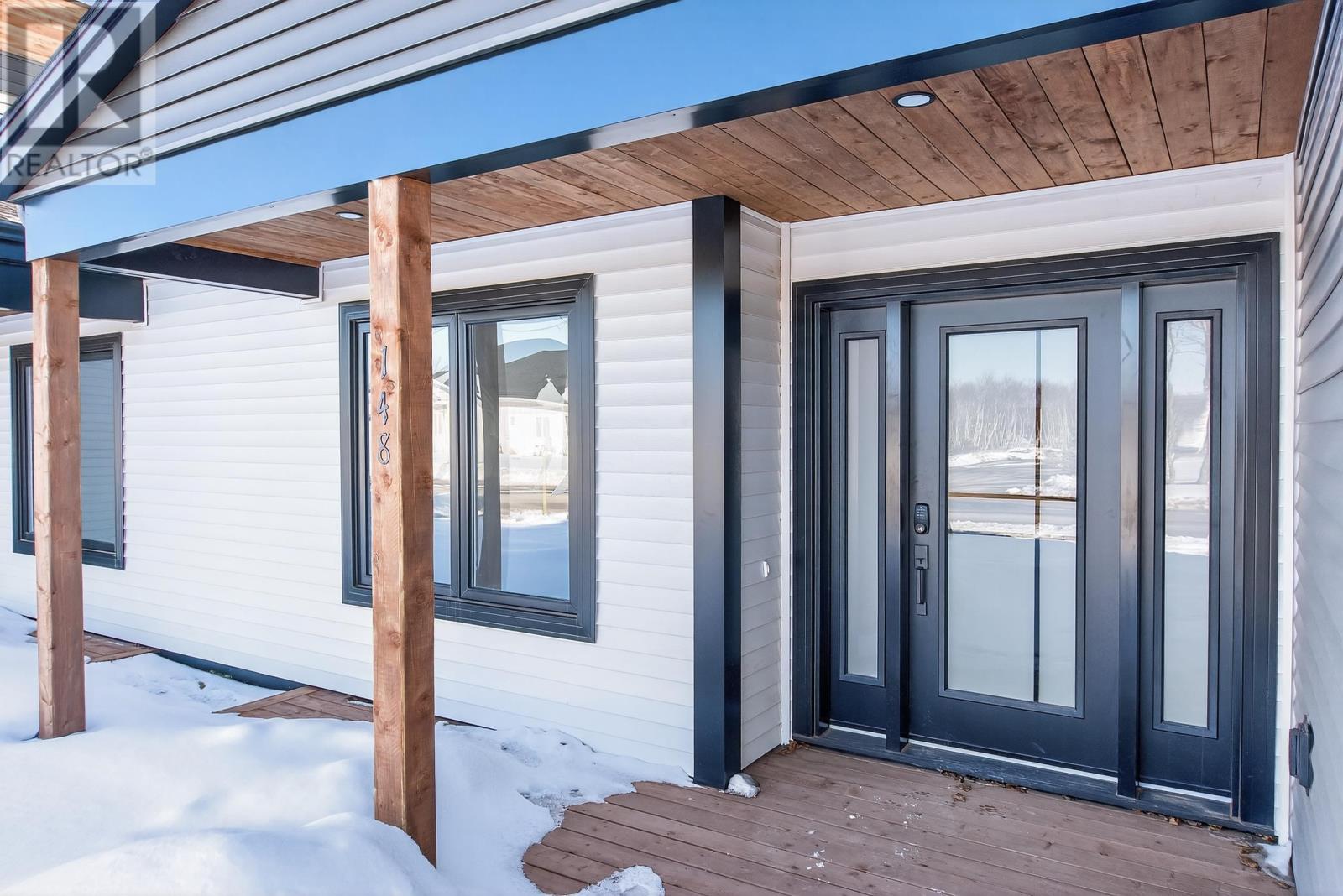 150 Key Avenue, Summerside, Prince Edward Island  C1N 6G3 - Photo 8 - 202518571