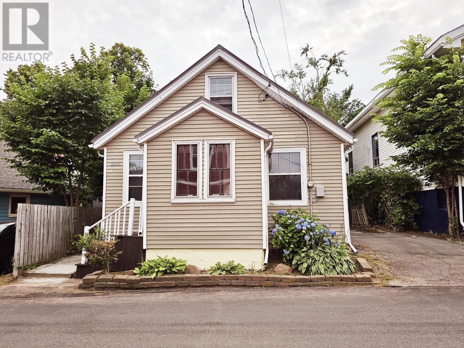 229 Cumberland Street, Charlottetown, Prince Edward Island