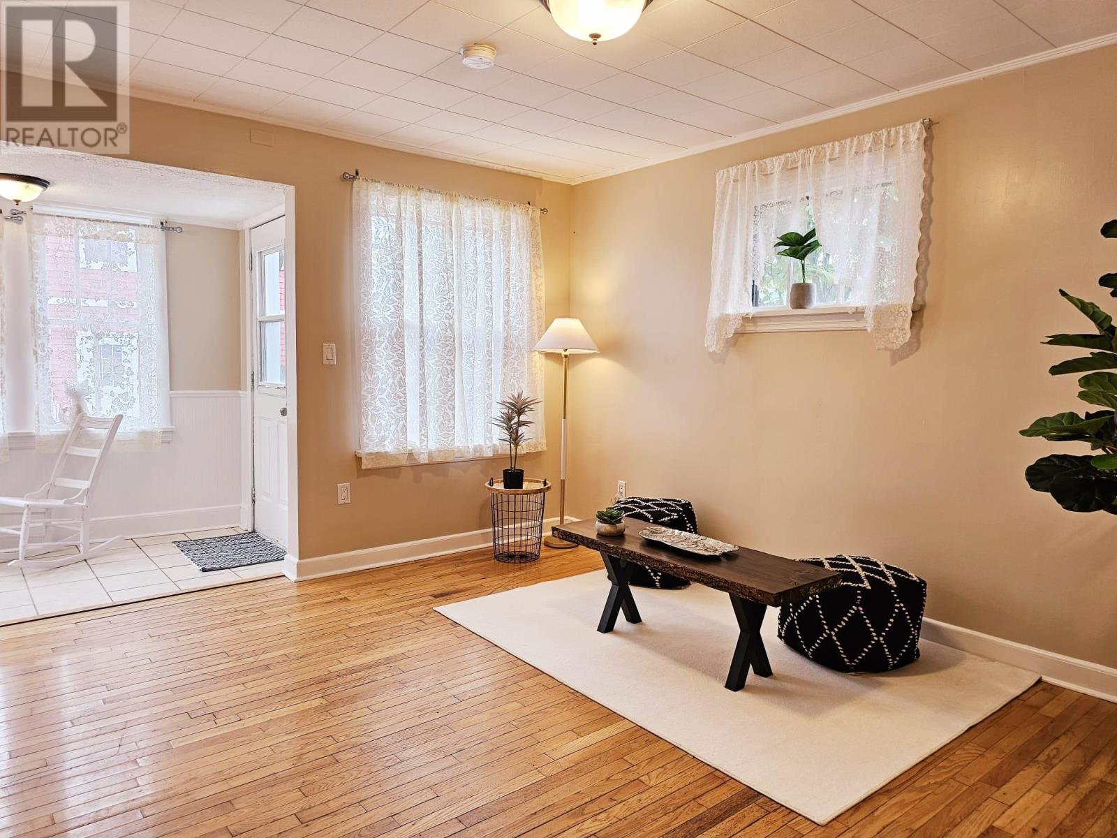 229 Cumberland Street, Charlottetown, Prince Edward Island  C1A 5C8 - Photo 3 - 202518777