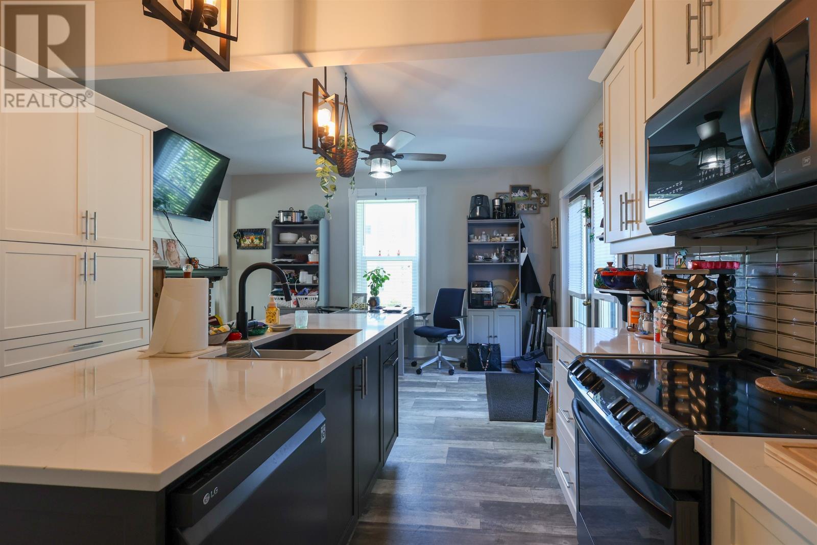 250-252 Central Street, Summerside, Prince Edward Island  C1N 3M4 - Photo 14 - 202519471