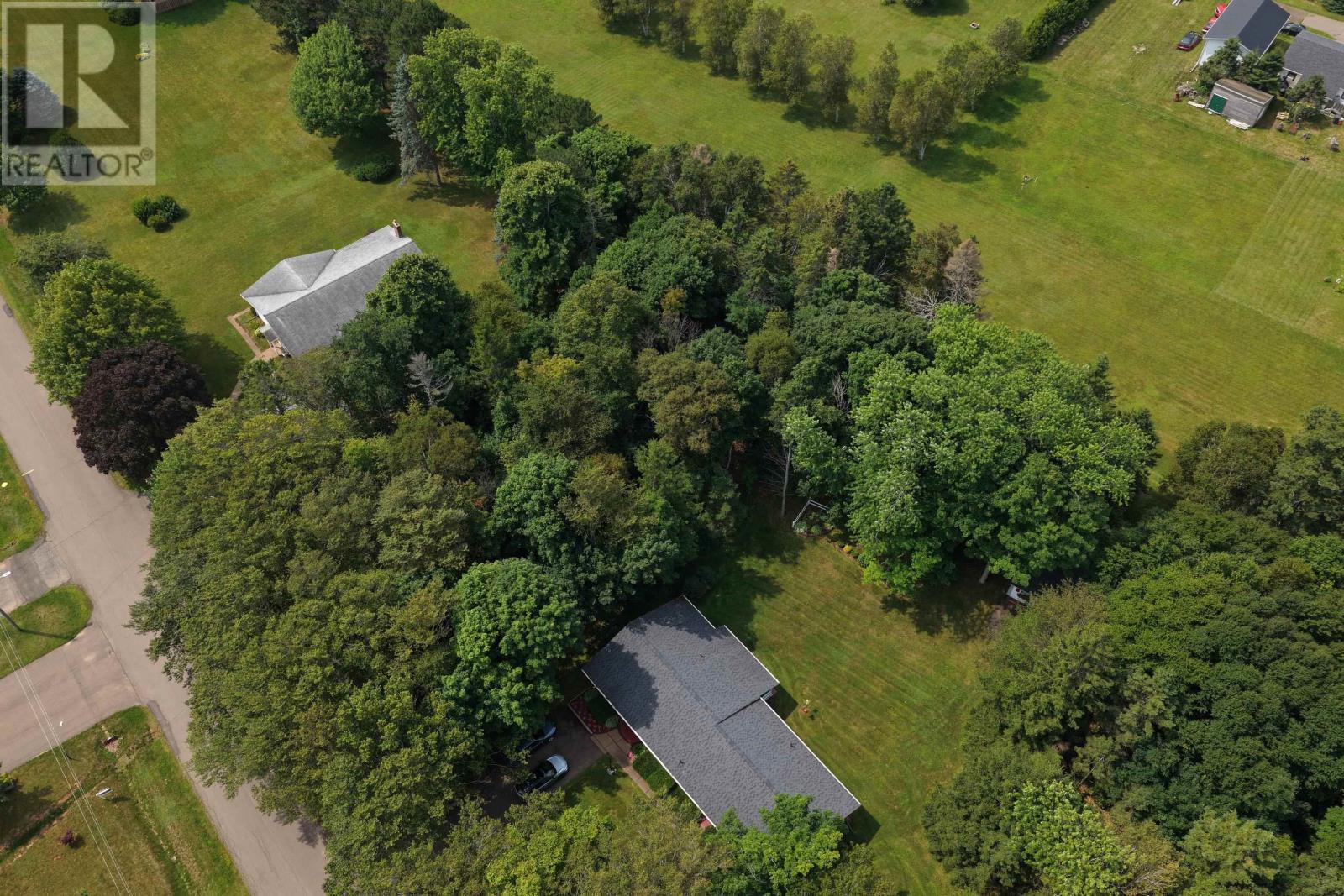 24-1 Birchwood Heights, Summerside, Prince Edward Island  C1N 4C3 - Photo 11 - 202519528