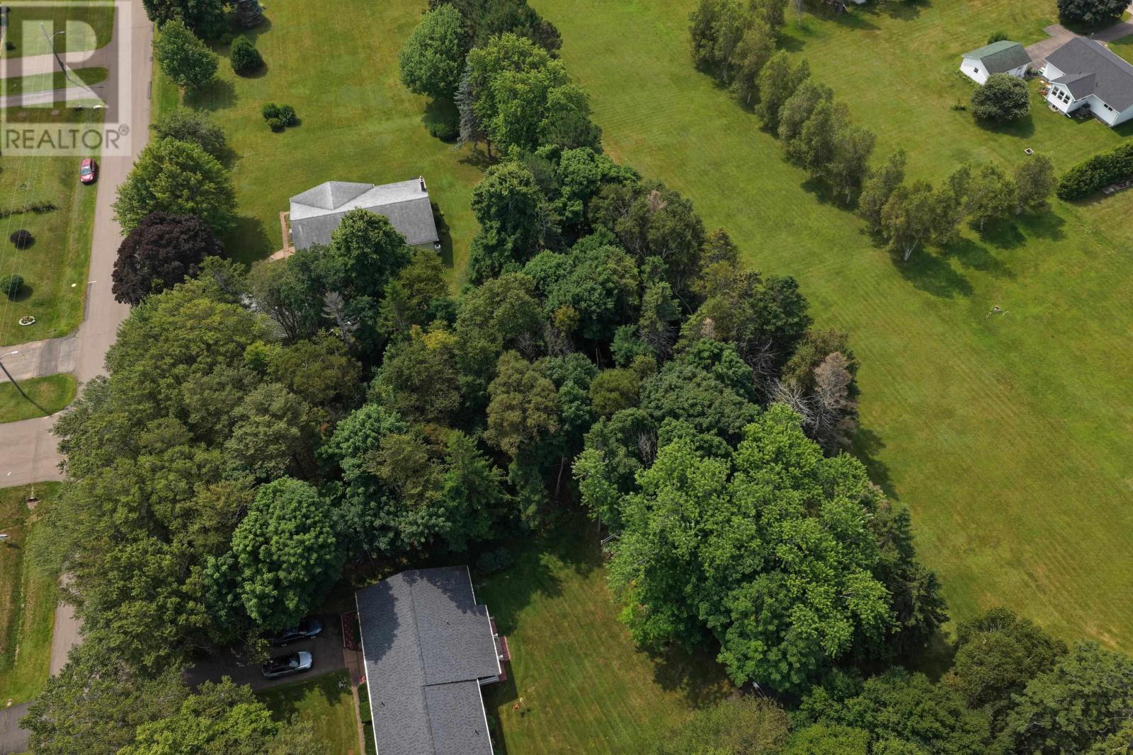 24-1 Birchwood Heights, Summerside, Prince Edward Island  C1N 4C3 - Photo 14 - 202519528