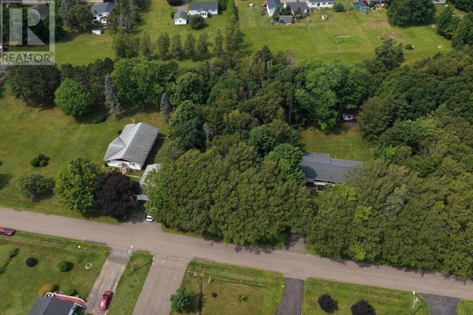 24-1 Birchwood Heights, Summerside, Prince Edward Island  C1N 4C3 - Photo 3 - 202519528