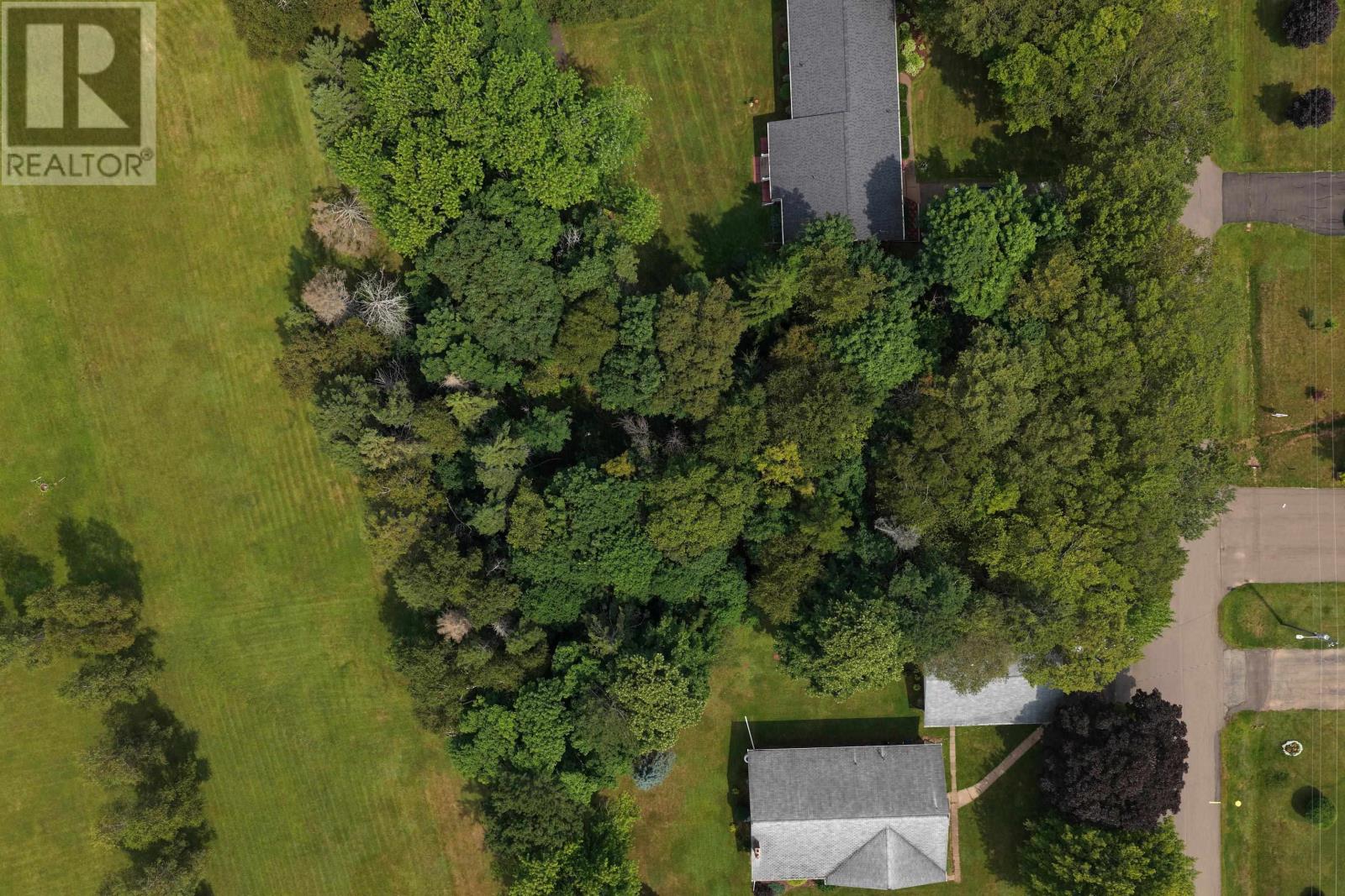 24-1 Birchwood Heights, Summerside, Prince Edward Island  C1N 4C3 - Photo 38 - 202519528