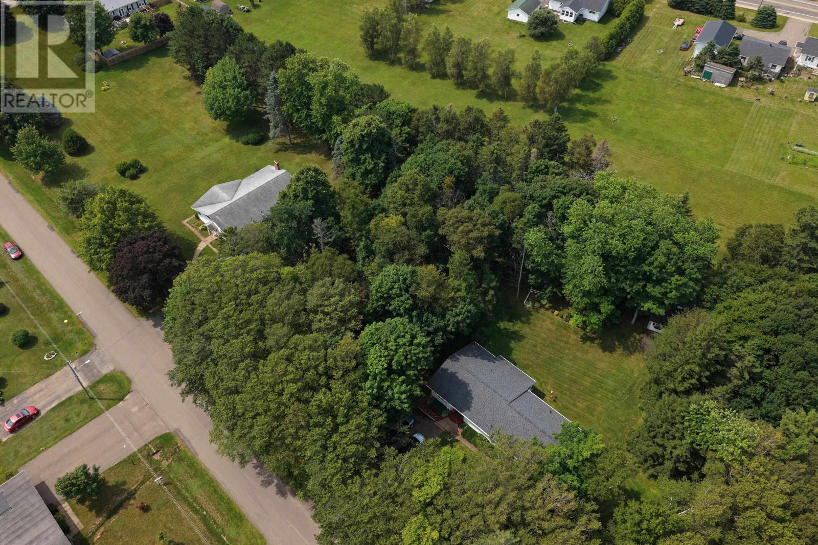 24-1 Birchwood Heights, Summerside, Prince Edward Island  C1N 4C3 - Photo 8 - 202519528