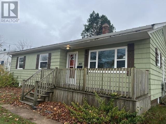 207 Belvedere Avenue, Charlottetown, Prince Edward Island  C1A 2Z2 - Photo 1 - 202519675
