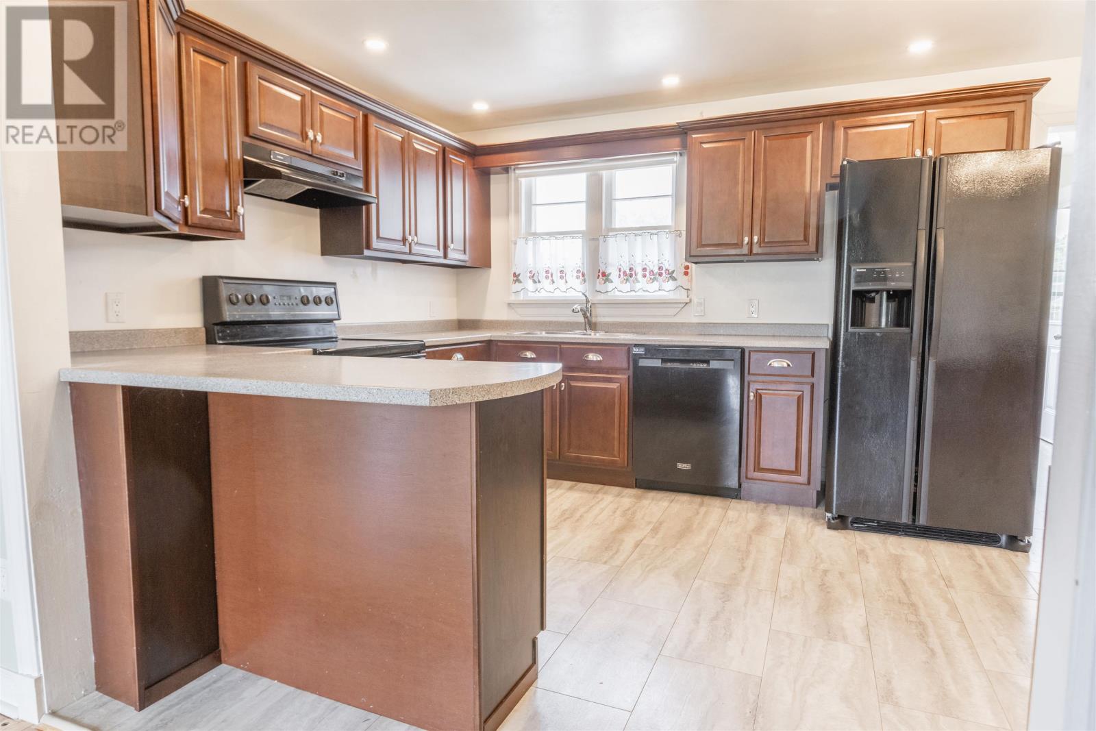 639 Main Street, Montague, Prince Edward Island  C0A 1R0 - Photo 39 - 202519756