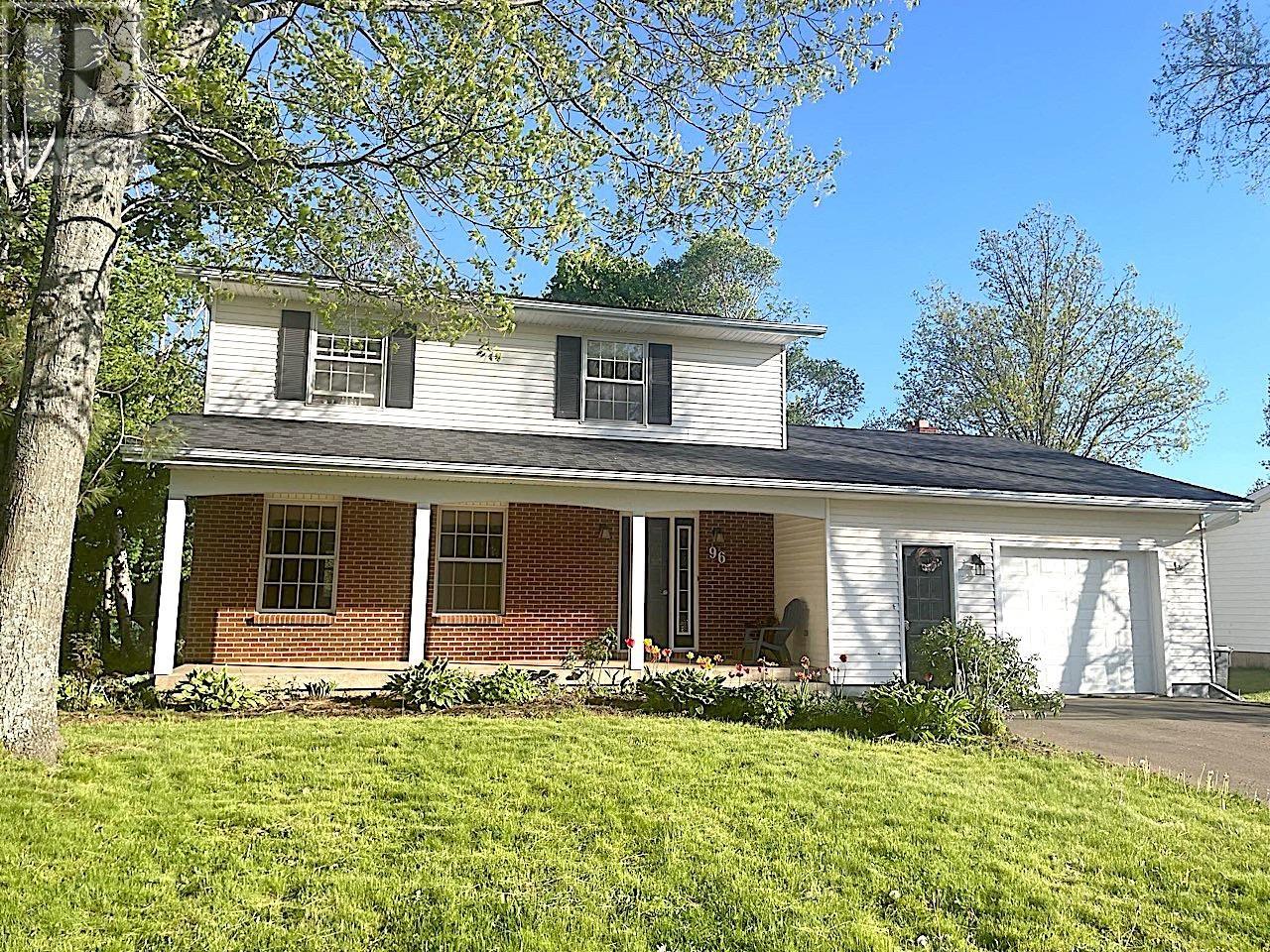 96 Nassau St., Charlottetown, Prince Edward Island  C1A 7W1 - Photo 3 - 202520154