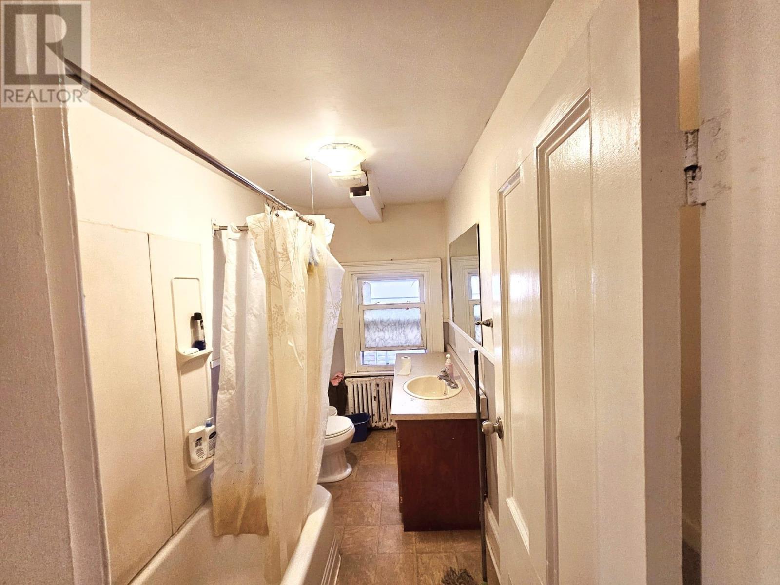 247,249,251 Queen Street, Charlottetown, Prince Edward Island  C1A 4B9 - Photo 13 - 202520491