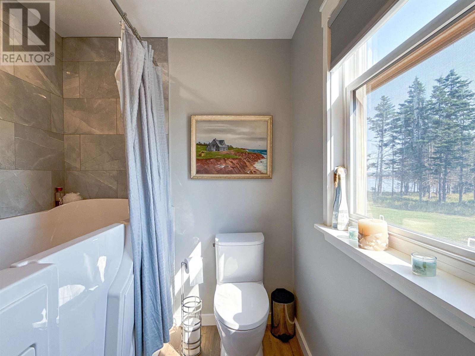 375 Campbells Way, Cape Traverse, Prince Edward Island  C0B 1X0 - Photo 17 - 202520833