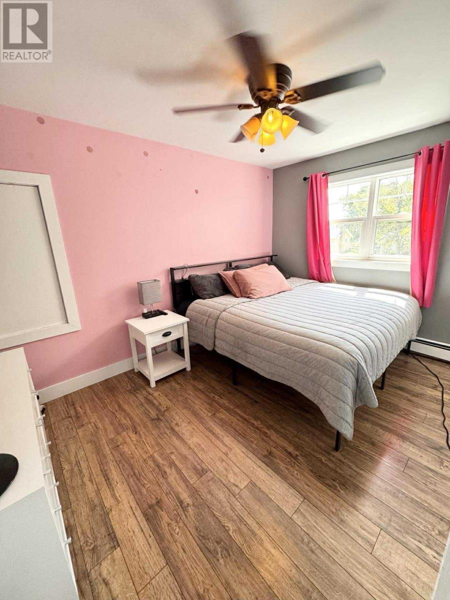 25 Charlotte Drive, Summerside, Prince Edward Island  C1N 4W2 - Photo 15 - 202520958