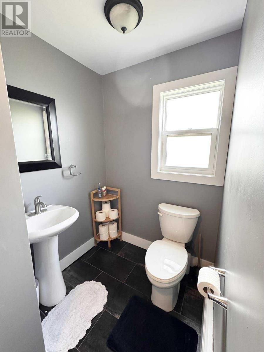 25 Charlotte Drive, Summerside, Prince Edward Island  C1N 4W2 - Photo 19 - 202520958