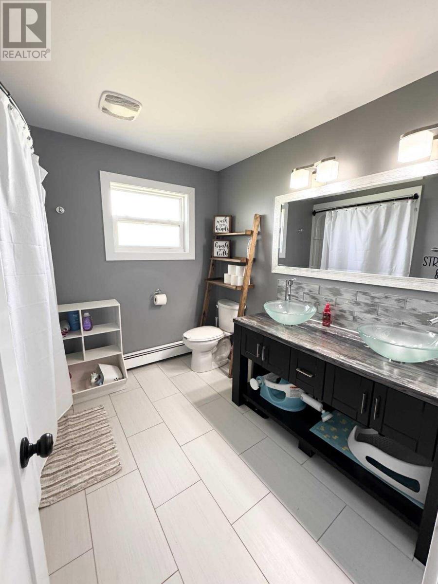 25 Charlotte Drive, Summerside, Prince Edward Island  C1N 4W2 - Photo 20 - 202520958