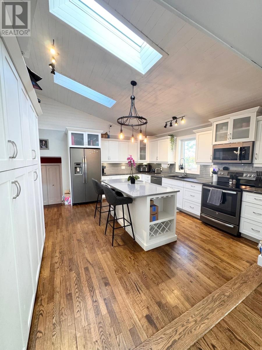 25 Charlotte Drive, Summerside, Prince Edward Island  C1N 4W2 - Photo 5 - 202520958