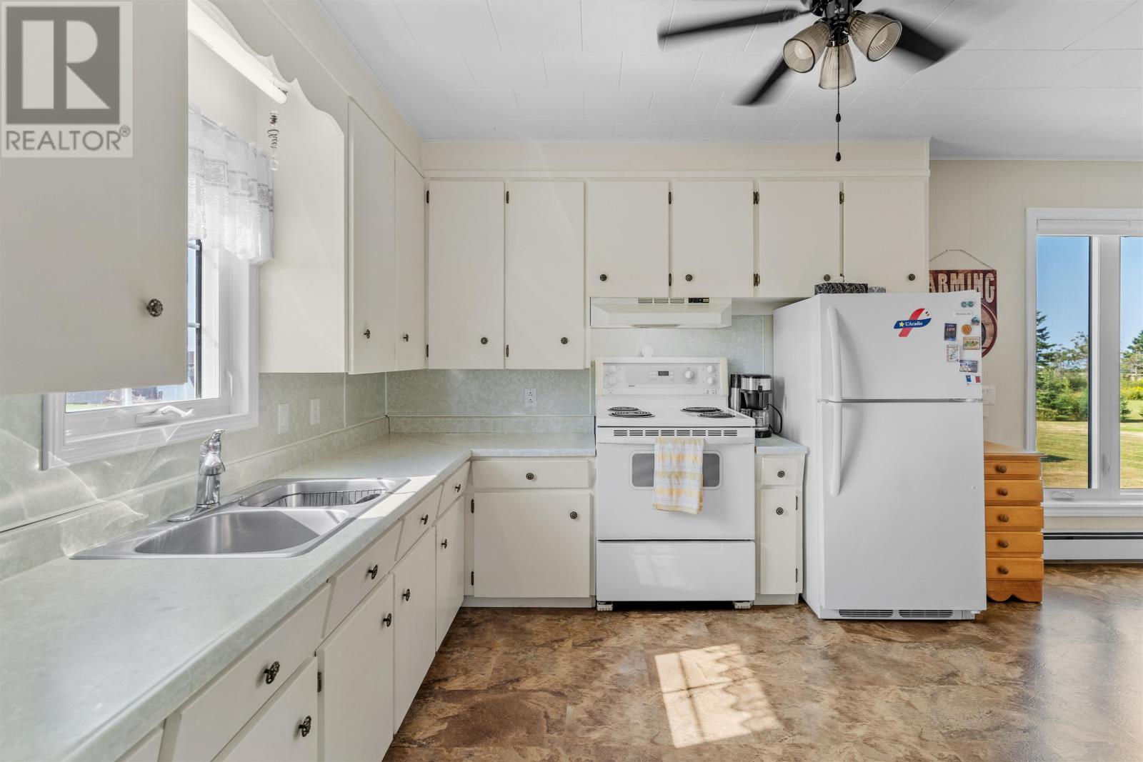 585 Cannontown Road, Mont Carmel, Prince Edward Island  C0B 2E0 - Photo 9 - 202521253