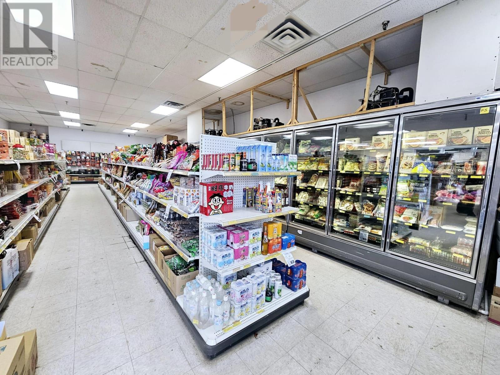 339 University Avenue, Charlottetown, Prince Edward Island  C1A 4M8 - Photo 3 - 202521304