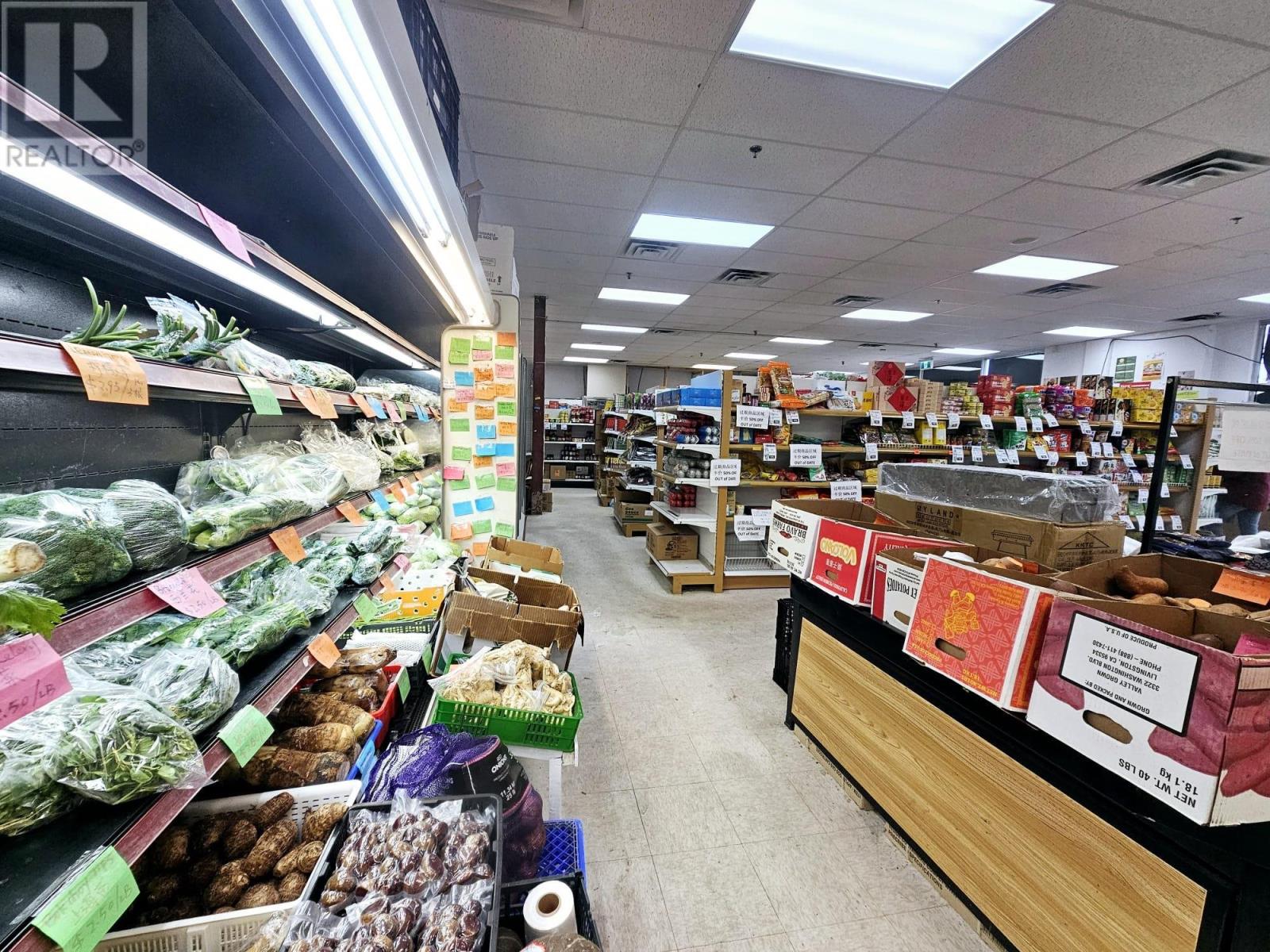 339 University Avenue, Charlottetown, Prince Edward Island  C1A 4M8 - Photo 5 - 202521304