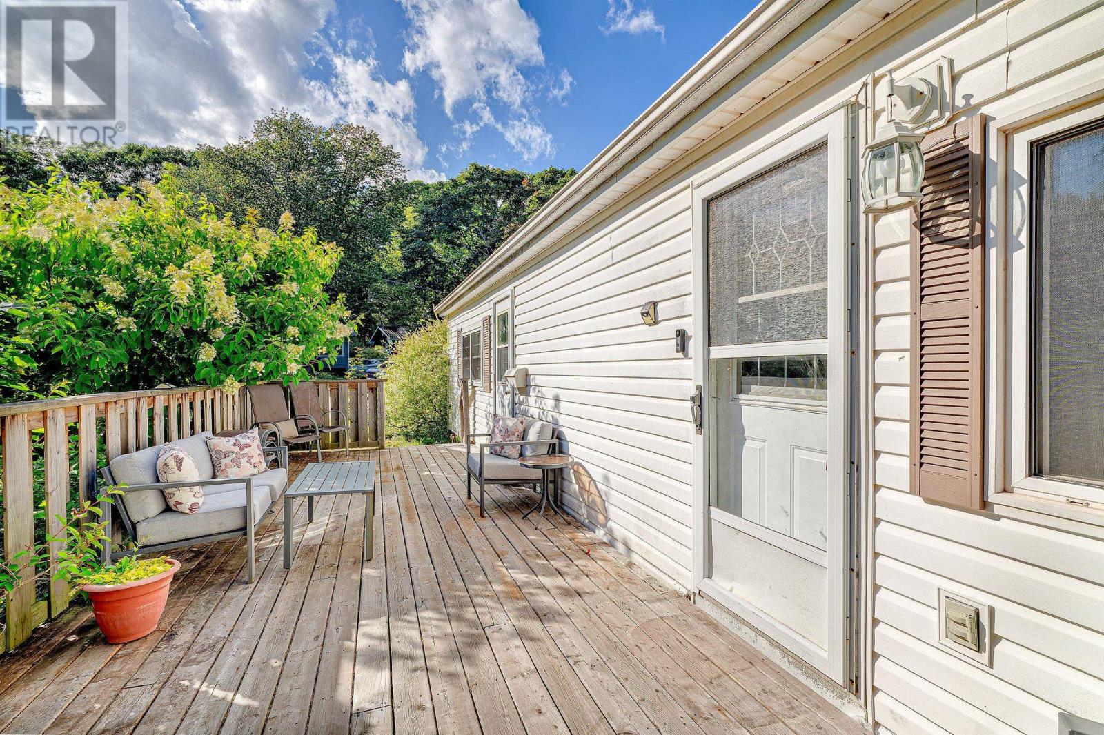 7 Oakwood Crescent, Charlottetown, Prince Edward Island  C1A 6P9 - Photo 2 - 202521378