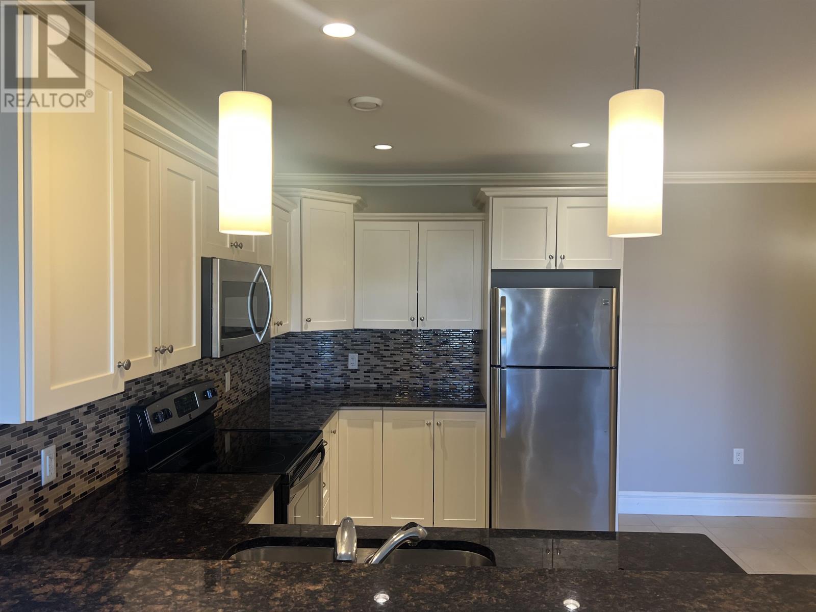 308 63 Glen Stewart Drive, Stratford, Prince Edward Island  C1B 2A8 - Photo 6 - 202521480