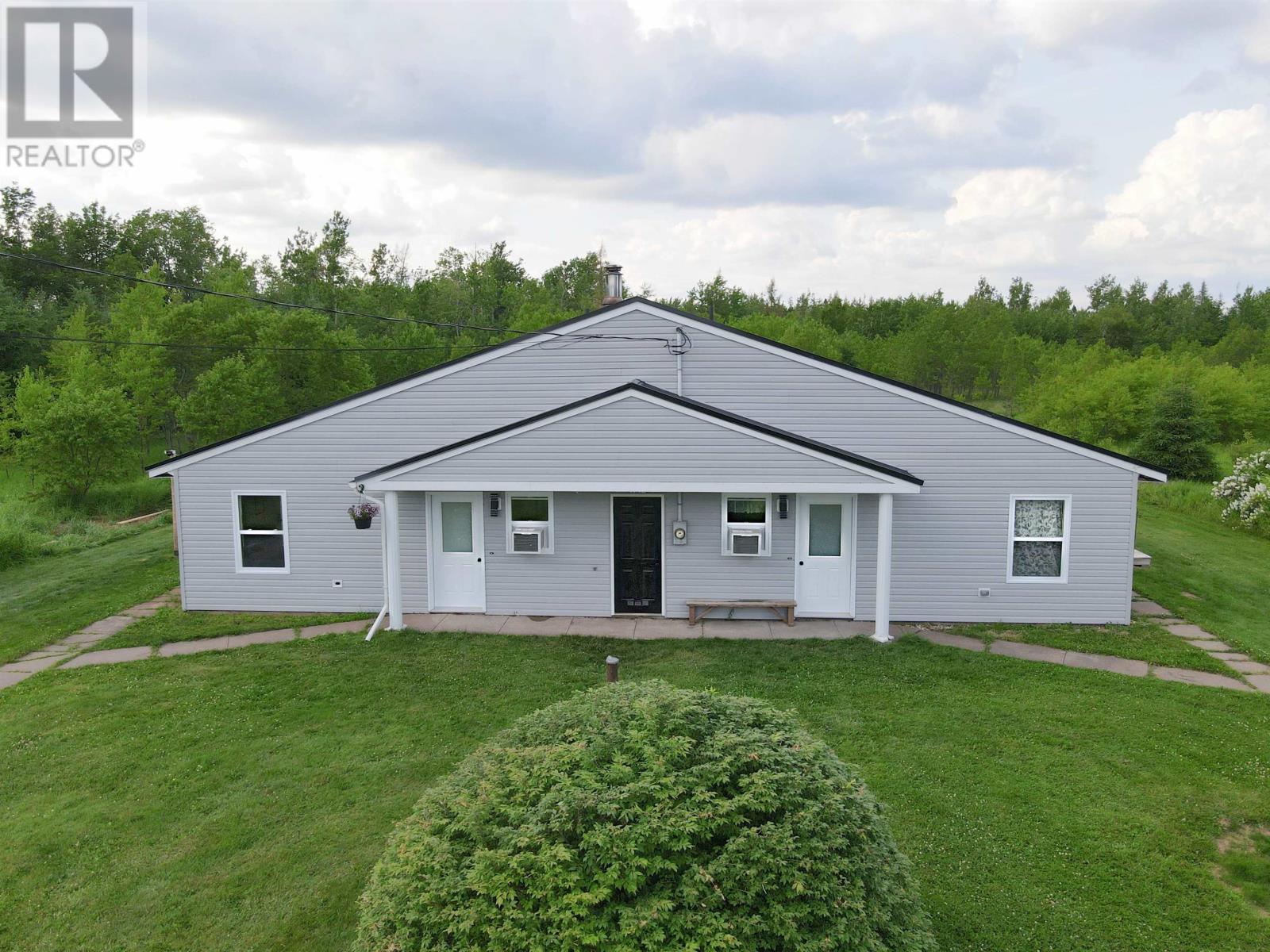 1736-1740 Robertson Road, Brudenell, Prince Edward Island  C0A 1R0 - Photo 1 - 202521553