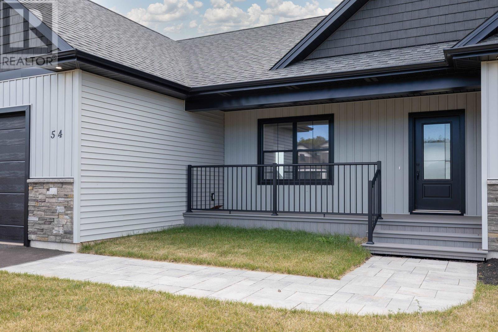 54 Alice Avenue, Charlottetown, Prince Edward Island  C1C 0V4 - Photo 3 - 202521612