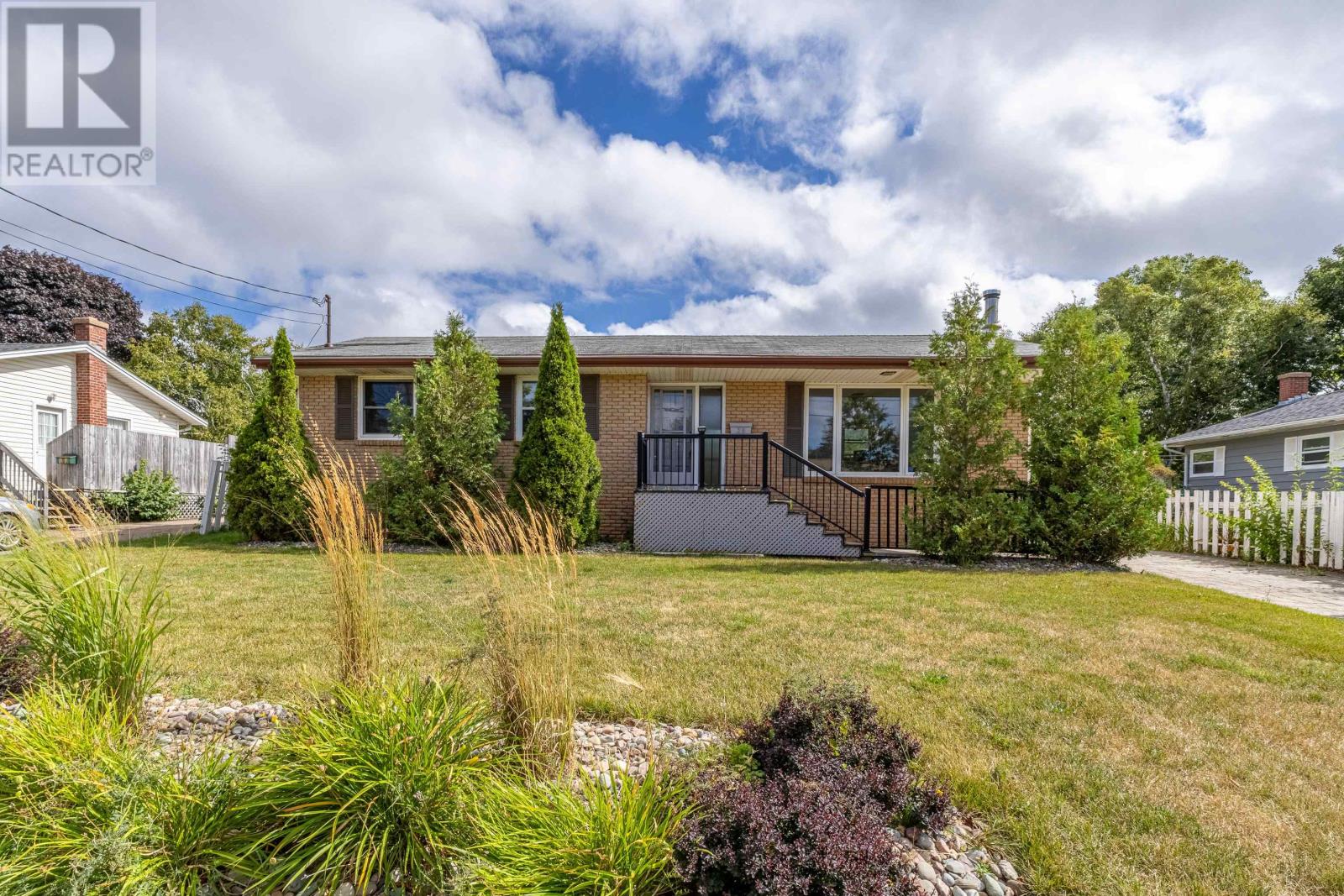 28 Seaview Boulevard, Charlottetown, Prince Edward Island  C1A 3A2 - Photo 4 - 202521867